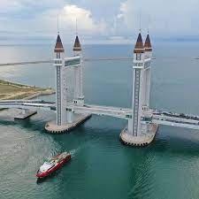 Jembatan youtefa berkonsep sama dengan jembatan tol bali. Jambatan Angkat Drawbridge Kuala Terengganu Kini Dibuka Denaihati