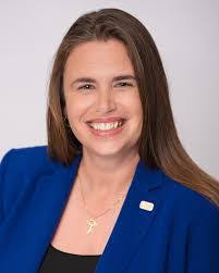 Wanda Dunham's Instagram, Twitter & Facebook