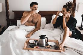 Mein bett, meine liebe ich liebe mein bett. Liebesleben Wo Beginnt Liebe Zeitjung