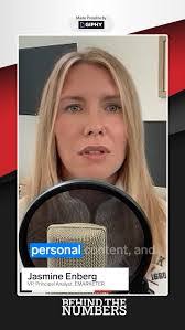 Sarah Marzano's Instagram, Twitter & Facebook