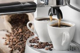 Memiliki mesin kopi espresso tentunya menjadi hal yang wajib untuk para penggemar kopi. 10 Rekomendasi Mesin Kopi Terbaik Untuk Membuat Kopi Ternikmat 2018
