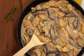 Recette Poulet Stroganoff Supertoinette Recette Poulet Stroganoff Recette Poulet Recette