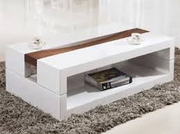 Meja tamu minimalis modern merupakan salah satu dari produk meja kayu yang terbaru dengan model scandy yang lagi trendy desain minimalis modern sangat melekat di produk ini. 50 Kreasi Meja Ruang Tamu Unik Tampilkan Interior Anti Mainstream Rumahku Unik
