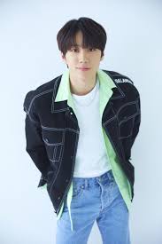 The angry parents force him to study. Lee Jun Young U Kiss Asianwiki