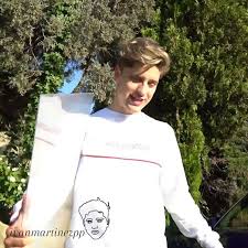 It S A Vine Video That I Made Cause I M Bored Pfttt And Yeah Hope U Like It Vine Videos Im Bored Instagram