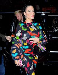 Halsey Nipple Pokies for Taylor Swifts B-Day - Taxi Driver Movie