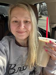 Friends, I cleaned so much yesterday to prepare for the winter weather that  is coming tomorrow… ❄️ So I slept in today 😴😴 I got a little extra rest  this morning and