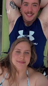 Alexis Stoddard's Instagram, Twitter & Facebook