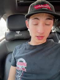 Jeremiah Putnam (@jeremiahputnam)'s videos with young dumb and broke