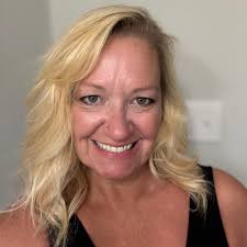 My parents, Ades and Kathie, just leveled up to Team Leaders with Green  Compass, and I couldn't be prouder! If you know them, you know they  probably thought they were too old