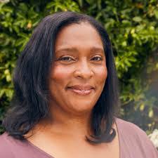 Lindsey Bliss's Instagram, Twitter & Facebook