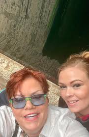 Wendy Marie Wortham is with Stephaney Renae Mahaney and Stephanie Hafele at  Dallas World Acuarium.