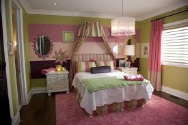 The good thing about this is you can be creative on how thin or. 24 Ways To Decorate Bedroom Walls With Stripes