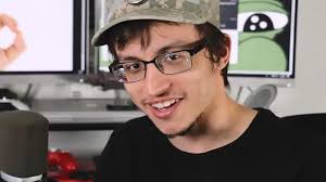 Chris Ray Gun (2010)