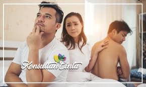 Ciri ciri rumah kena sihir, penghuni mendadak sakit rumah penuh belatung! Doa Untuk Menyadarkan Istri Yang Selingkuh Jadi Tunduk Pada Suami