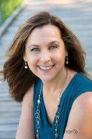 Stephanie Braatz's Instagram, Twitter & Facebook