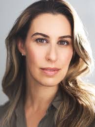 Ashley Lewelling's Instagram, Twitter & Facebook