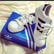 インスタ映えするスニーカーのコーデ 撮り方 ブランドなどなど 5ページ目 sucle シュクレ スニーカー 赤いスニーカー ファッション インスタ