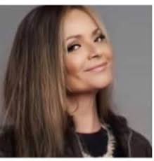 Sandra Holman's Instagram, Twitter & Facebook