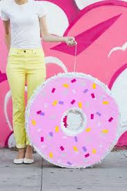 Der Geburtstag Ist Fur Jedes Kind Ein Spezielles Ereignis Der Naturlich Gebuhrend Gefeiert Werden Soll Fa Pinata Basteln Piniata Basteln Pinata Selber Machen