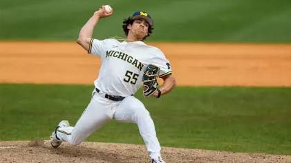 Mitch Voit during his pitching days at Michigan, do AI tạo