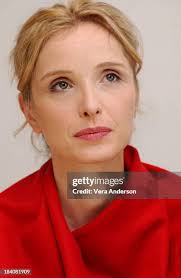 1,423 Julie Anderson Photos & High Res Pictures