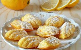 Madeleines Au Citron Au Thermomix Plat Et Recette En 2020 Madeleine Citron Recette Recettes De Cuisine