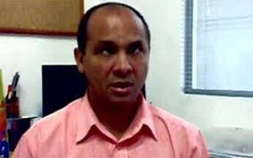 Lucio Cesar Lopes Pereira explica como compra roupas