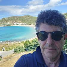 WASP' tome stings posh set