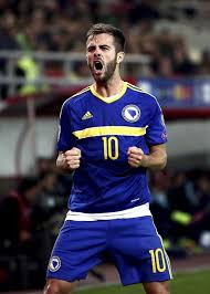 I was just talking about him with my cousin bc we couldn't find him. People Photos Pjanic Miralem Pjanic Ronaldo Free Kick