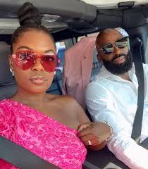 Clarissa Curry's Instagram, Twitter & Facebook