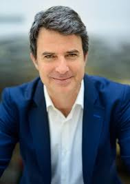 Albert Mathieu's Instagram, Twitter & Facebook