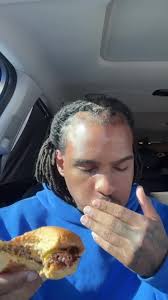 #stitch with @Keith Lee The Window > Easy Street #losangeles #burgers  #foodtok #lafoodie #thewindow #easystreet #venicebeach