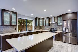 The average cost of kitchen remodels comes in at $25,200, with homeowners spending anywhere from $4,000 for small kitchen remodels to $60,000 or more for high end projects. The Kitchen Renovation Average Cost Kichu Projects