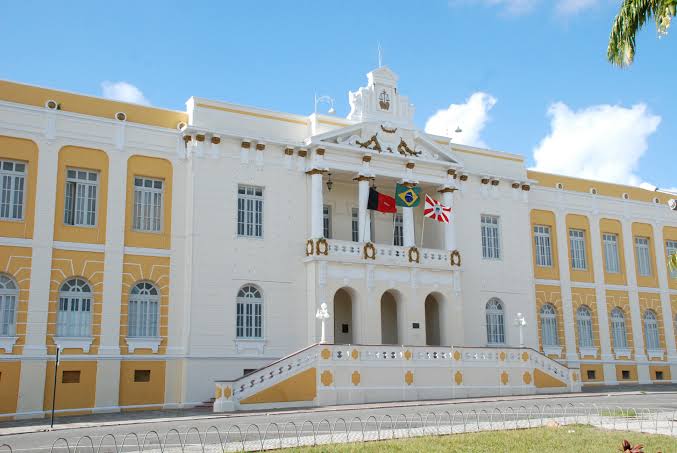 Justiça mais cara do Brasil: Paraíba cobra custas judiciais maiores que Minas Gerais, mesmo sendo 9 vezes mais pobre