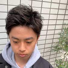 2019年のオシャレ就活ヘアはもうこれで決まりでしょ 去年までは短めで軽めなショートマッシュを就活生にもオススメして たけど 自分もベリショにしてみて感じたのはベリーショートの方が俄然第一印象 爽やかさが 格段に違う 面接でいい印象を与えたかっ
