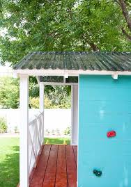 Kinderspielhaus Holz Garten Fur Kinder Wellplatten Pvc Acryl Dach Gartengestaltung Hintergarten Kinderspielhaus Garten