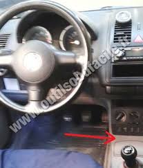Ford focus 2001 01 2004 11 diagnostic obd port connector socket location obd2 dlc data link 512 подробнее. Obd2 Connector Location In Volkswagen Polo 2001 2009 Outils Obd Facile