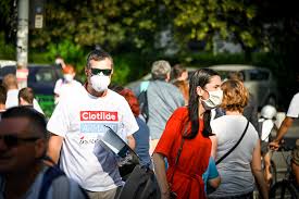 77 de rezultate pentru eticheta clotilde armand. Facebook