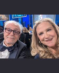 Had a delightful dinner in Monte Carlo with the Gray House cast and team!  @MorganFreeman @TheLoriMcCreary @BenVereem @TheeAmethyst @ewan__miller  #MaryLouiseParker #DaisyHead #TheGrayHouse #RevelationsEntertainment