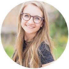 Melissa Storey's Instagram, Twitter & Facebook