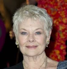 Tagli capelli corti per donne mature