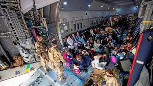 It boasts cutting edge technology, combined with sheer brute strength to make it a formidable strategic and tactical air lift platform. J3axk0sruvjnum