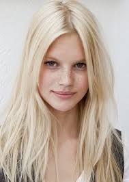 Nadine Leopold Fashion Models In 2020 Light Blonde Hair Hair Pale Skin Hair Beauty