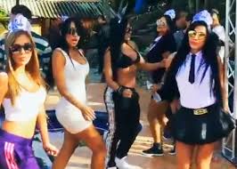 Check spelling or type a new query. Pepas Bikinis Y Guaracha El Furor De Las Fiestas Guisas En Colombia Las2orillas