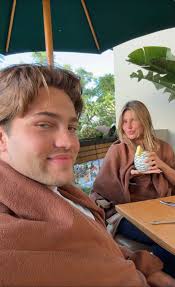 Tj Deleted Post about Iris