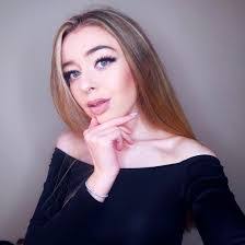 Tilly Davis's Instagram, Twitter & Facebook