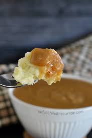 Many cooks insist that it is difficult to make a decent gravy. Beef Gravy Without The Drippings