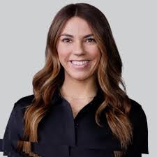 Kelly Toomey's Instagram, Twitter & Facebook