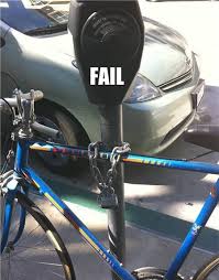 12 Hilarious Bike Locking Fails Oddee Com Bike Locking Bike Fails Funny Pictures Epic Fails Funny Seriously Funny